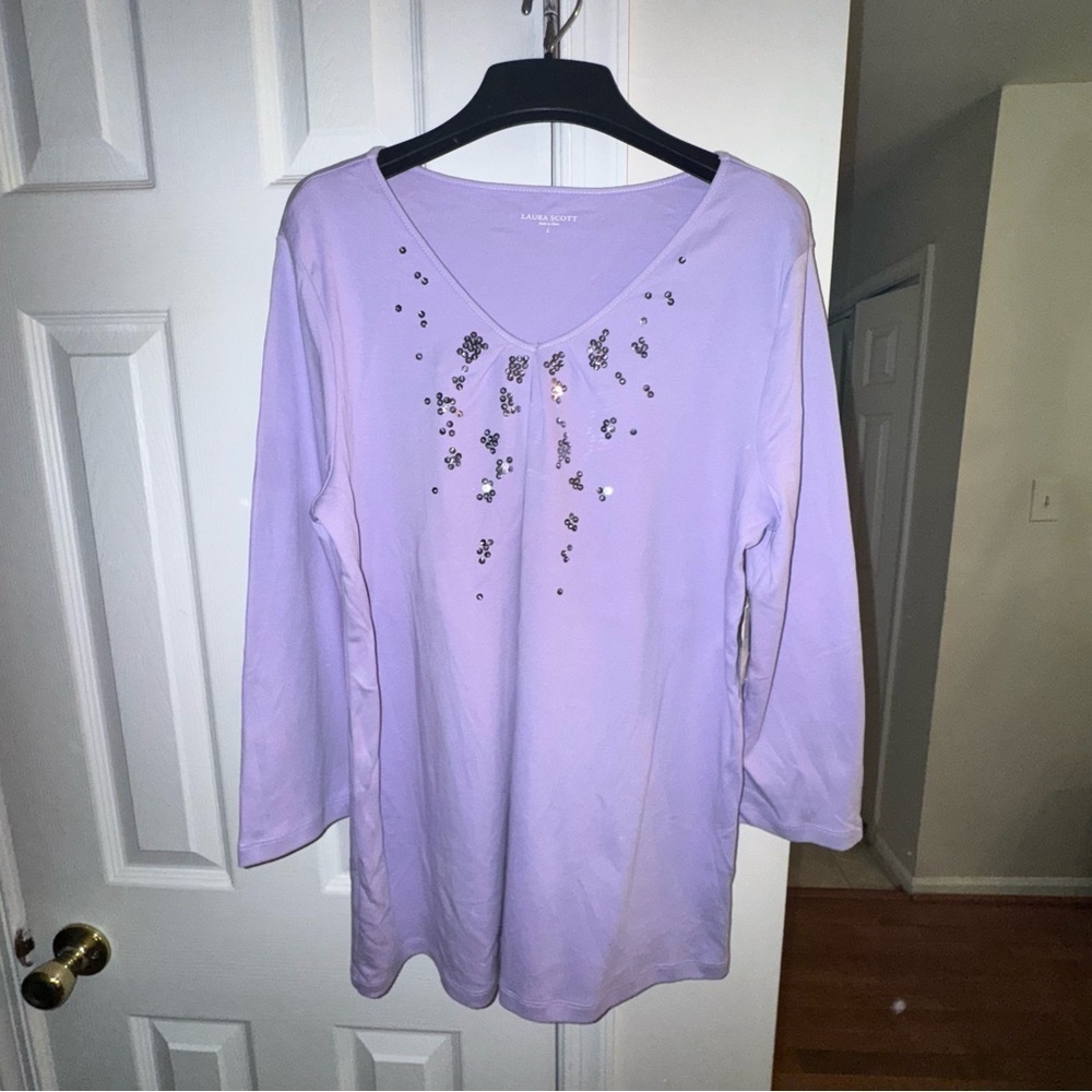 LAURA SCOTT Women's (Missy) L Lavender V-Neck Top Cotton Sequins Blouse Missy